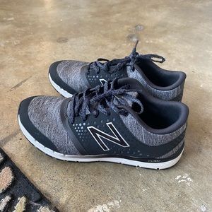 NEW BALANCE SNEAKERS